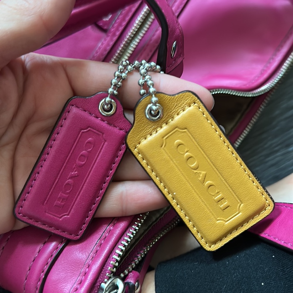 COACH PURSE - Picture 7 of 7